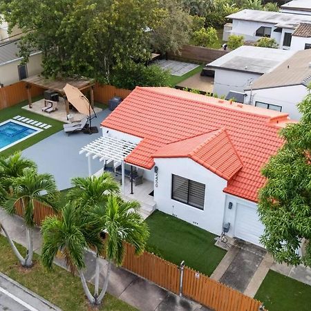Luxury Retreat 3B ,2Ba Pool , Coral Gables Center Villa Miami Buitenkant foto