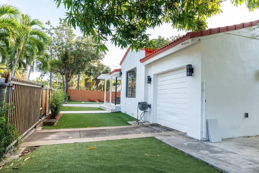 Luxury Retreat 3B ,2Ba Pool , Coral Gables Center Villa Miami Buitenkant foto