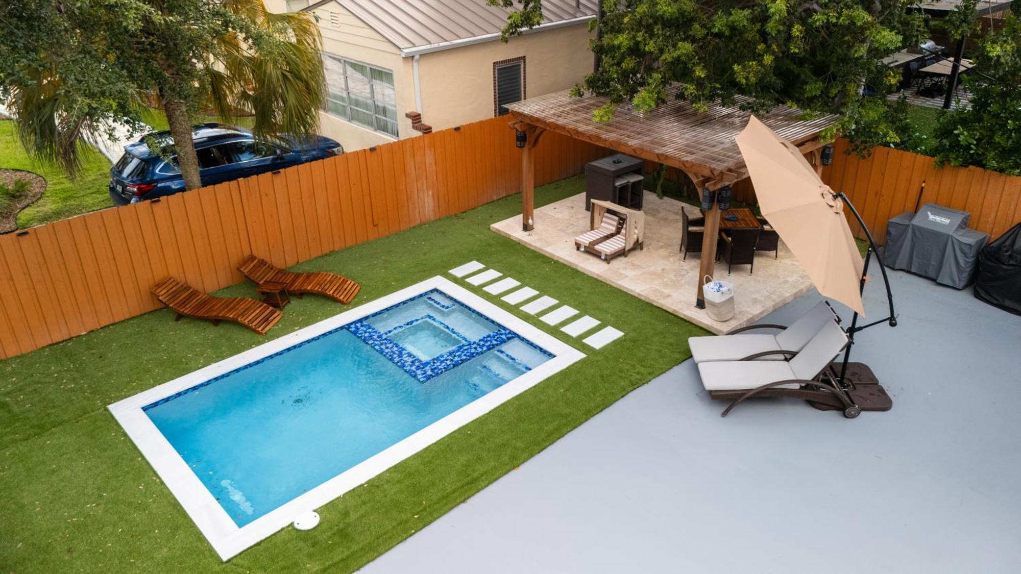 Luxury Retreat 3B ,2Ba Pool , Coral Gables Center Villa Miami Buitenkant foto